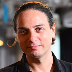 יהונתן  קלינגר