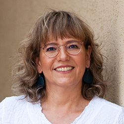 אביטל ינובסקי