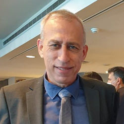 פרופסור נחמן אש