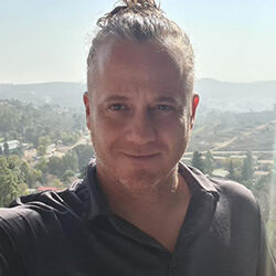Yaniv Marom Nachumi
